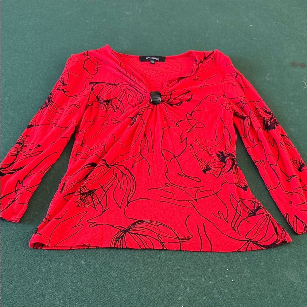 Jones Wear Red and Black Floral Blouse.   CAJA # 1. B